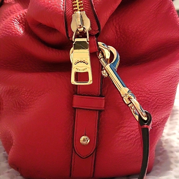 Coach coral/magenta Lenox satchel w/crossbody strap - Picture 3 of 5